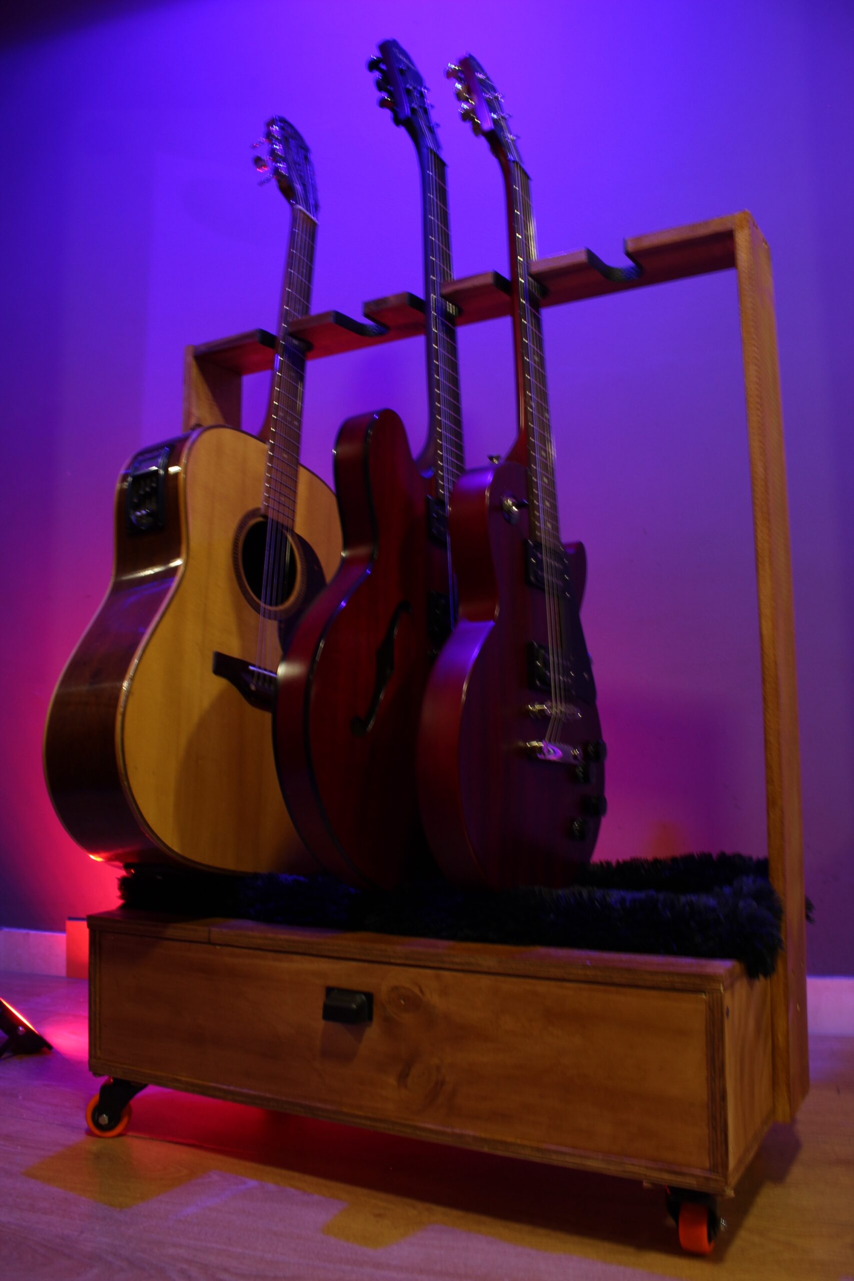 Rack Midas para guitarras 5 puestos - Image 4