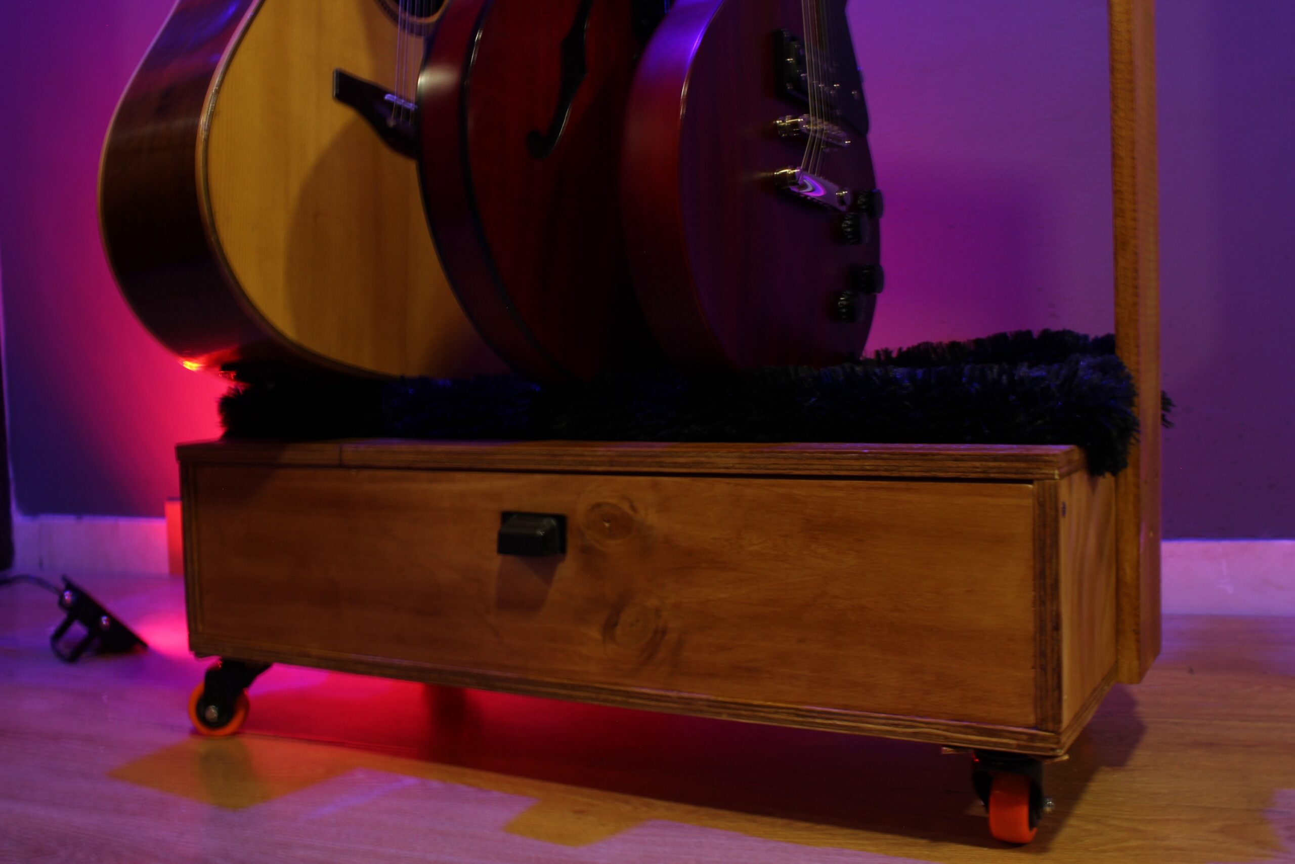 Rack Midas para guitarras 5 puestos - Image 2